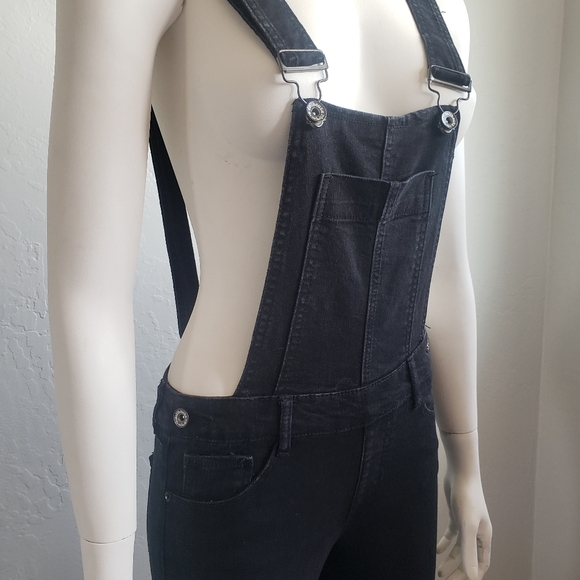 Dollhouse skinny and stretchy Jumpsuit - Picture 4 of 8